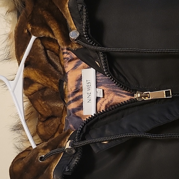 Women's winter coat - Picture 2 of 11